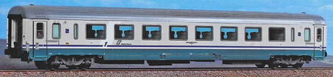 Passenger car 1st class type GS in XMPR livery<br /><a href='images/pictures/ACME/306833_c.jpg' target='_blank'>Full size image</a>